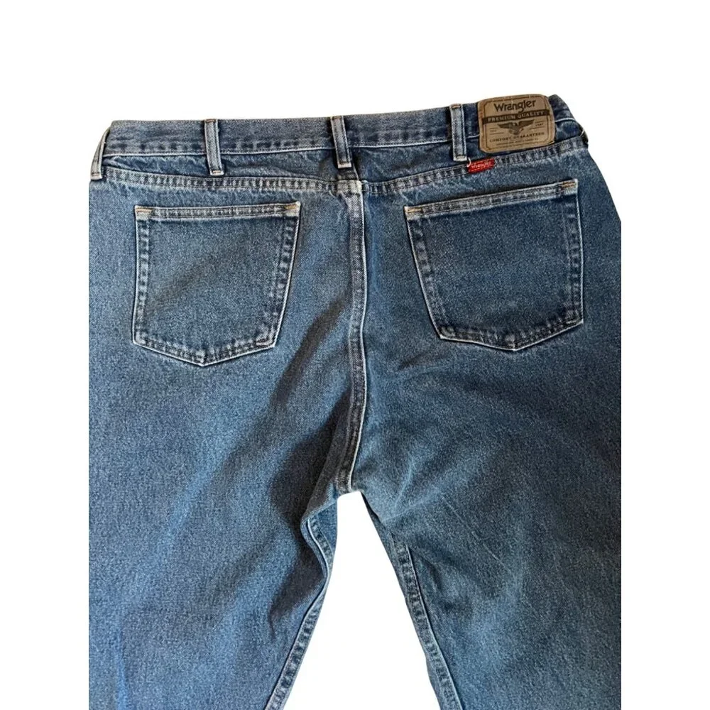 Wrangler Blue Denim Jeans Men's Size 40x32 Classic Fit 100% Cotton - Picture 6 of 7